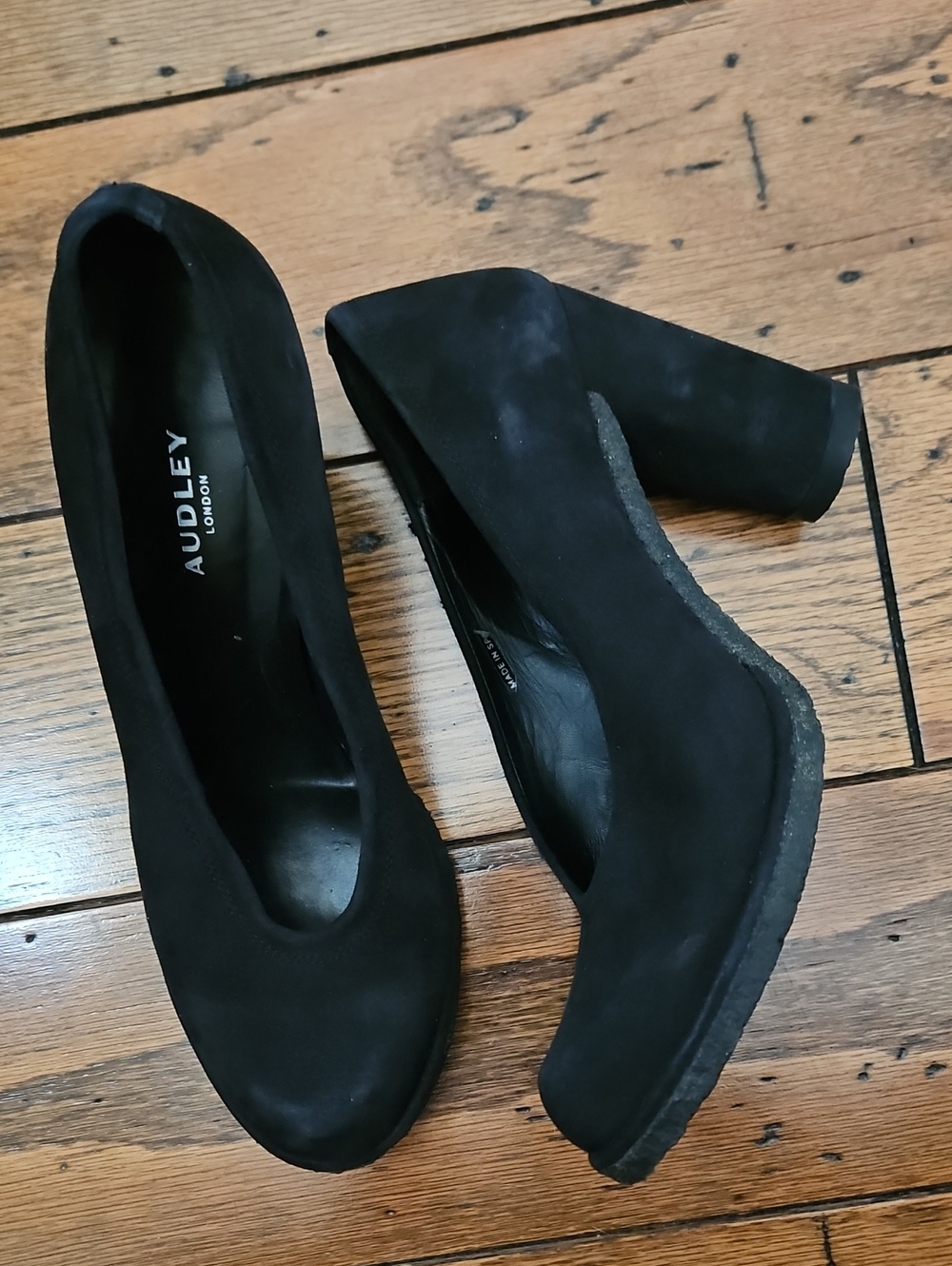 Audley London Black Suede Pumps "Betty Boop Style" Size 41 / 10